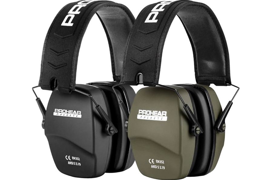 SABRE Runner Pepper Gel, Police Strength OC Spray, Adjustable 360° Reflective Hand Strap for Easy Carry & Access, 0.67 fl oz, 4X Longer Spray Time - Up to 13 Seconds, HPLC Tested, Reduced Blowback product image